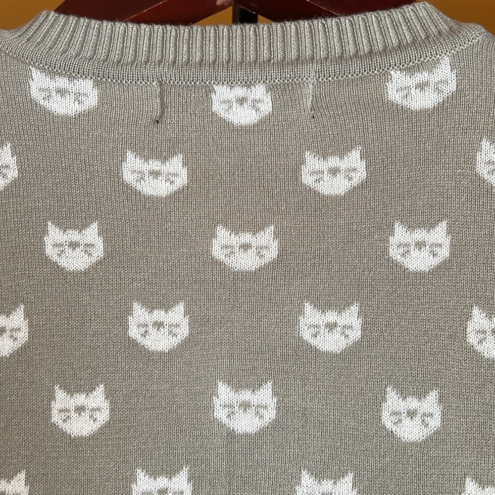 YEMAK Women's Cute Cat Pattern Cardigan
Sweater - Picture 7 of 16